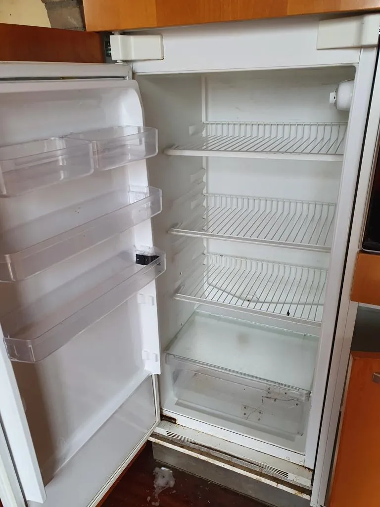Frigorifero dopo la pulizia